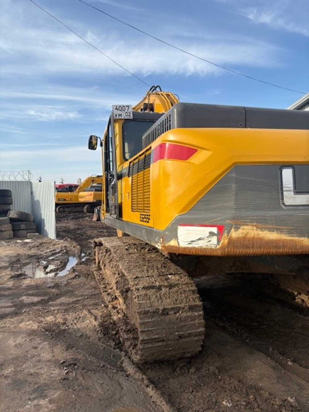LGCE E6255 Экскаватор Е6255F (Дизельный, 7,1 л, 208 л.с., АТ)