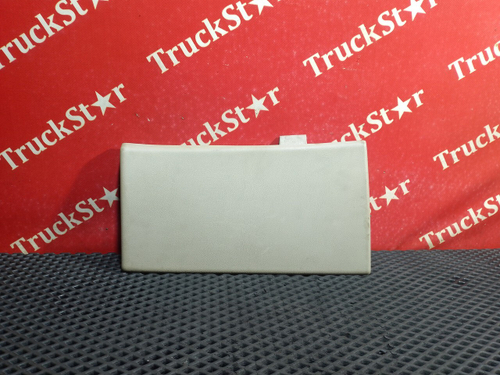 Накладка бардачка 2018 год.