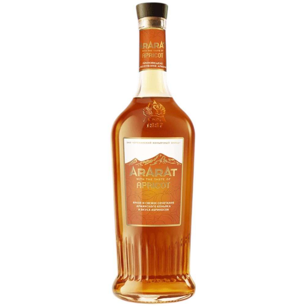 Коньяк Ararat Априкот 0,5 л. В подарочной коробке
