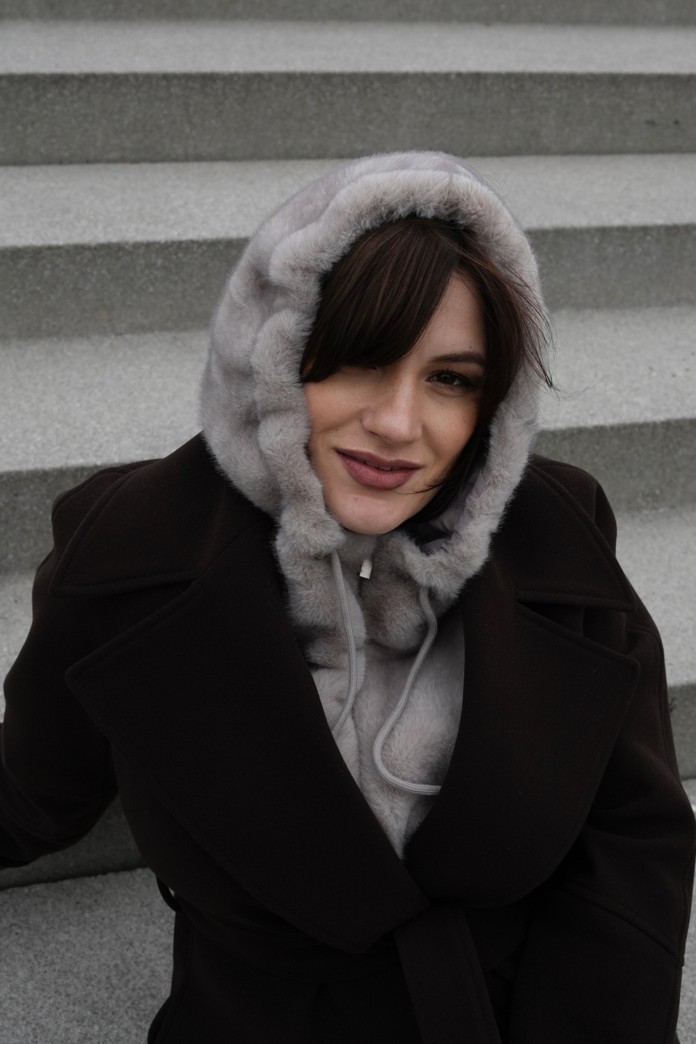 Меховой манишон 2в1 серый жемчуг