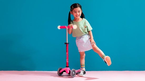 Самокат Mini Micro Deluxe Magic LED - розовый