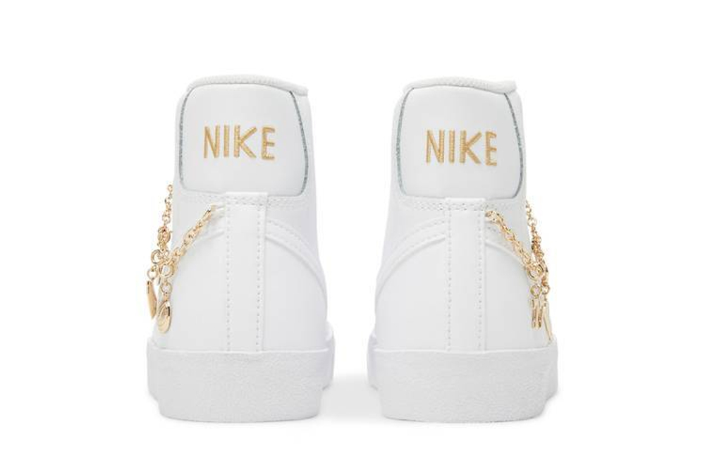 Кроссовки Nike Blazer '77 Lx "Lucky Charms" (Женская размерная сетка)