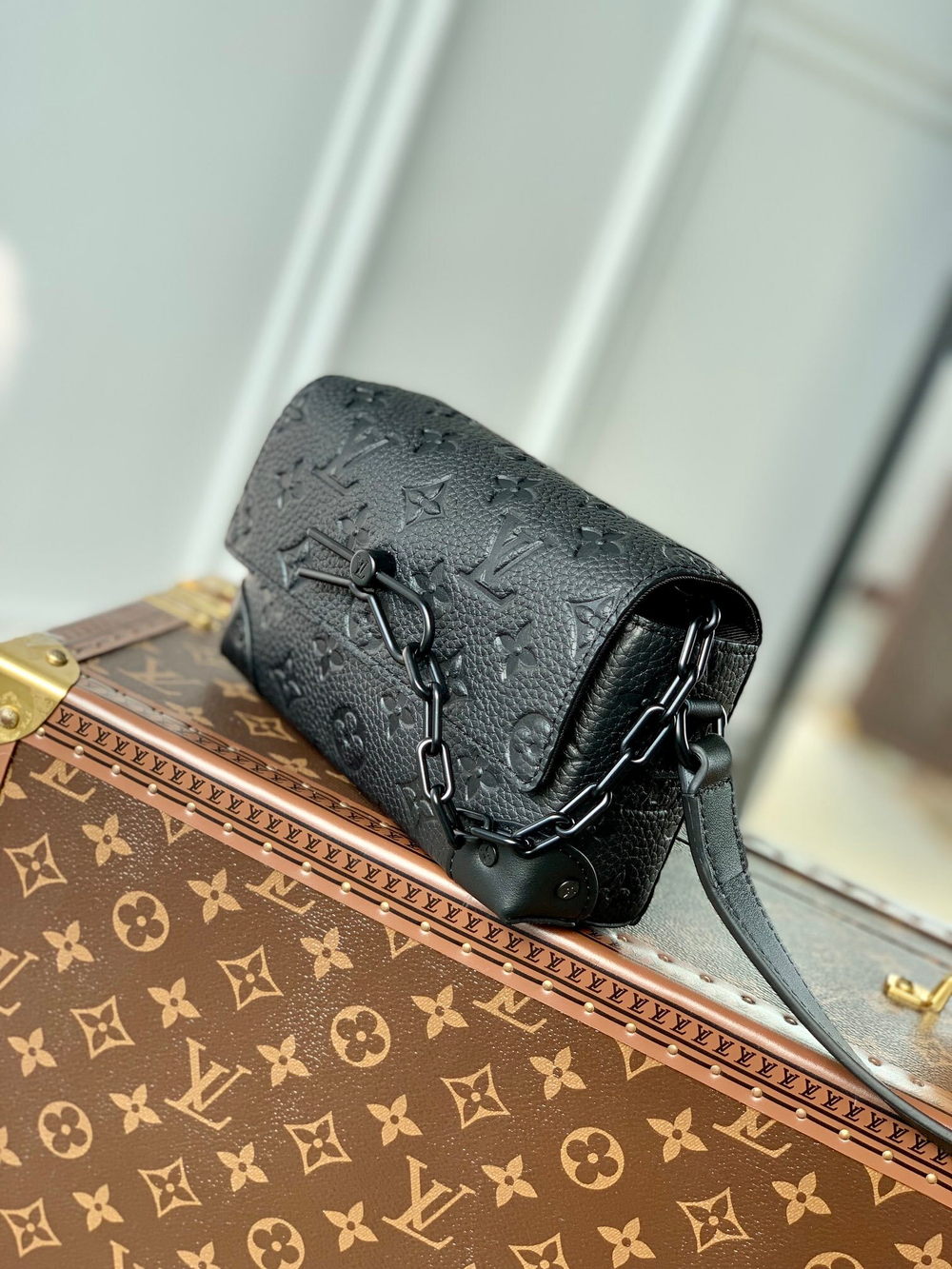 Louis Vuitton Steamer Wearable Wallet