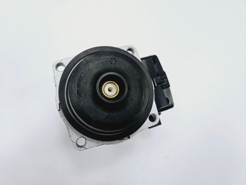 Двигатель циркуляционного насоса VIESSMANN Vitopend 100-W A1JB/A1HB/WH1B (арт. 7856848.A, 7830453.A)