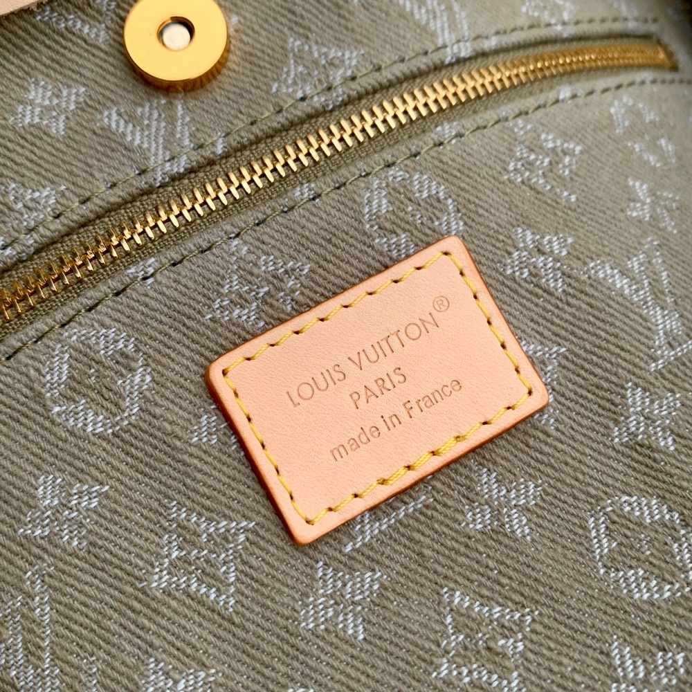 Louis Vuitton Carryall Cargo PM