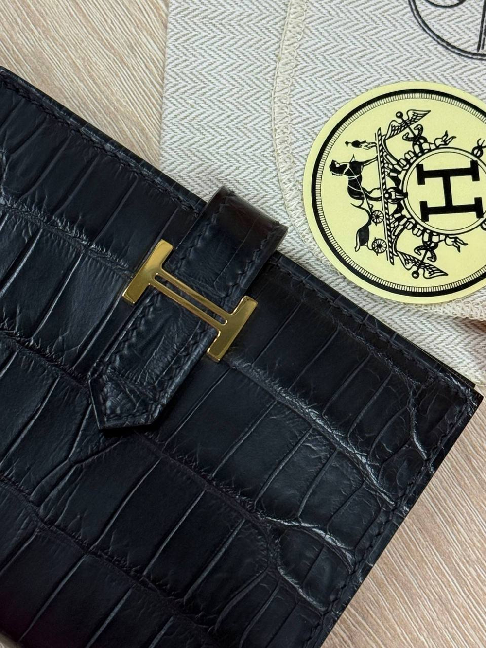 Кошелек Hermes из кожи крокодила