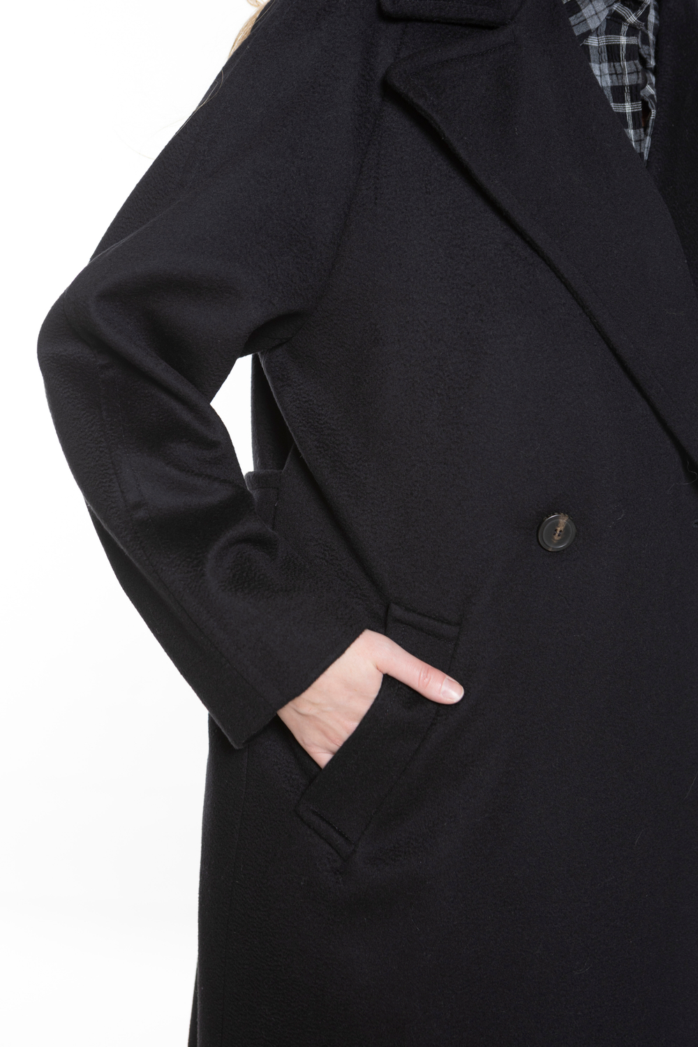 ДВУБОРТНОЕ ПАЛЬТО ИЗ ШЕРСТИ