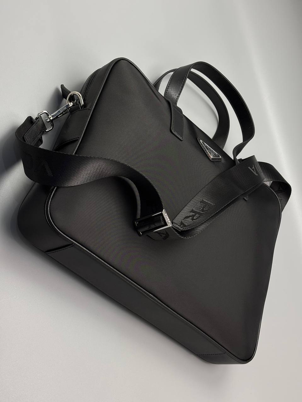 Портфель Prada