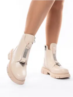 Зимние ботинки на высокой платформе