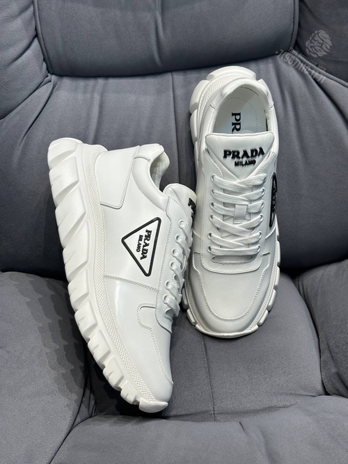 Кроссовки Prada