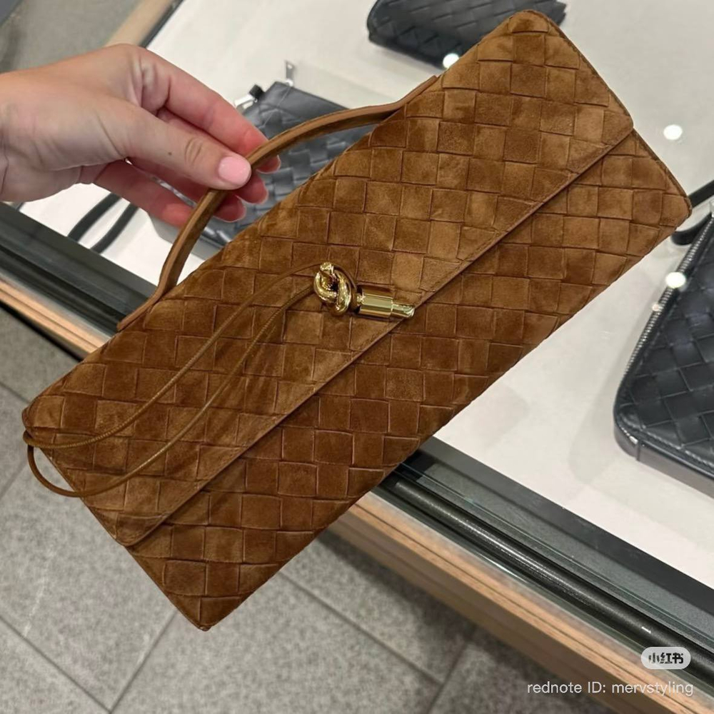 Клатч Bottega Veneta