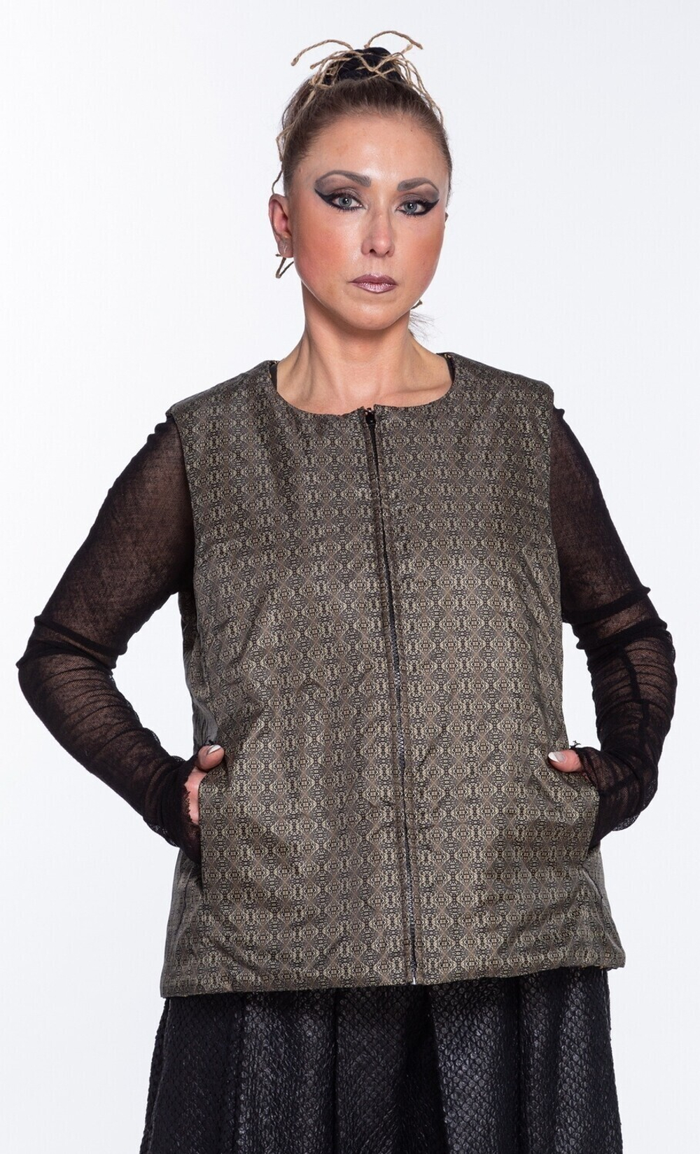 Двусторонний жилет "Три Империи", по мотивам мозаики «Русское оружие»