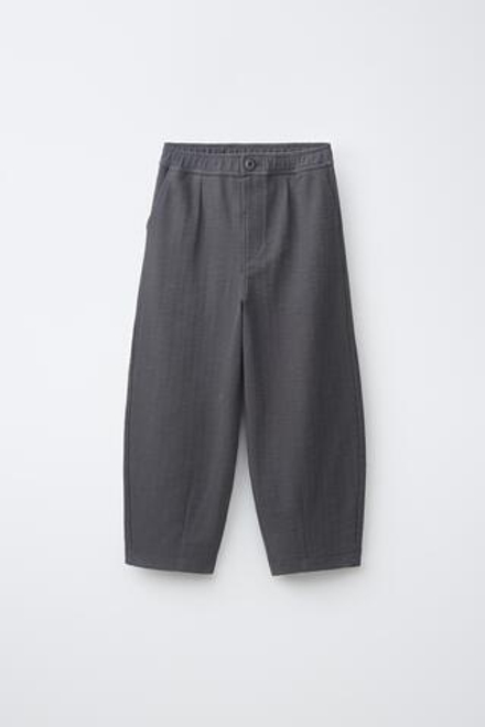 ZARA БРЮКИ ИЗ РЕЛЬЕФНОЙ ТКАНИ, ТЕМНЫЙ АНТРАЦИТ