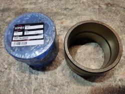 Втулка 707-76-95050