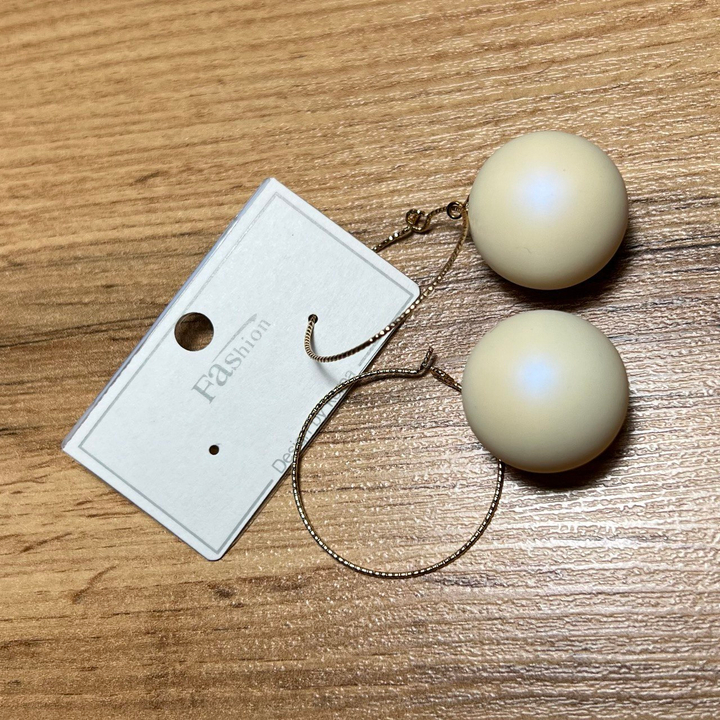 Серьги-кольца Шар 22 мм цвет молочный с блеском металл золотистый