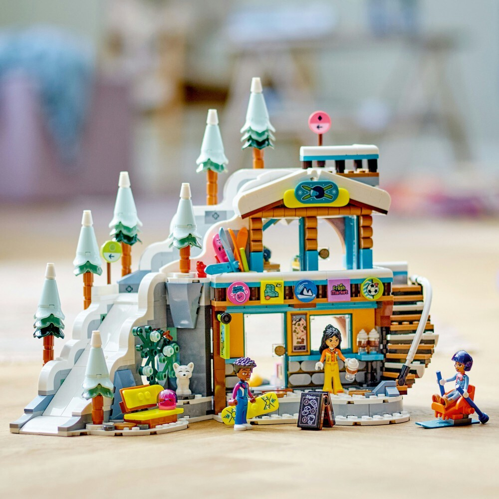 LEGO Friends — Горнолыжный склон и кафе 41756 / артикул   41756  / GTIN 5702017415383