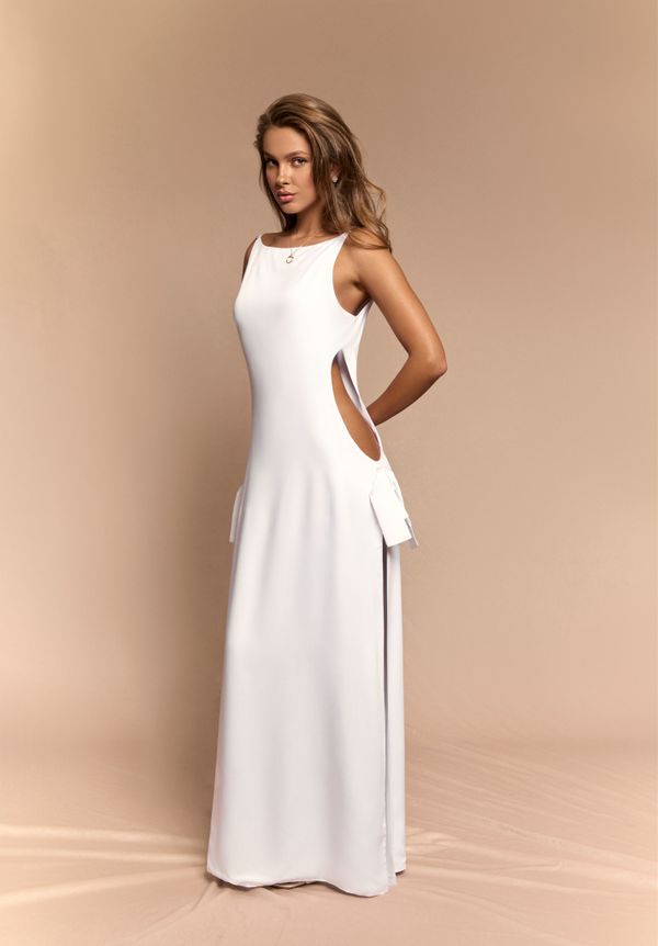 Платье с вырезами 