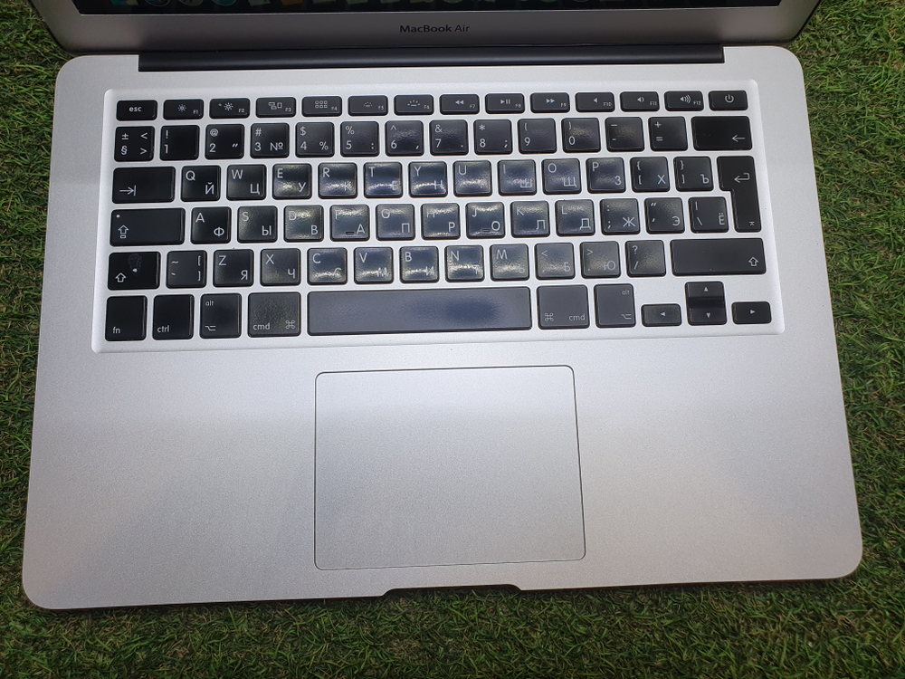 MacBook Air 13", 2013 A1466 i5/4Gb