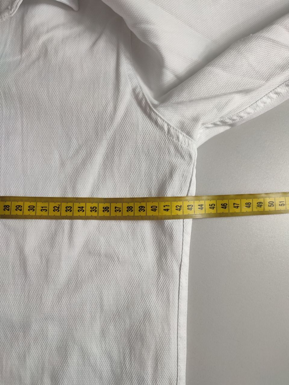 Рубашка светлая школьная, на 10 лет