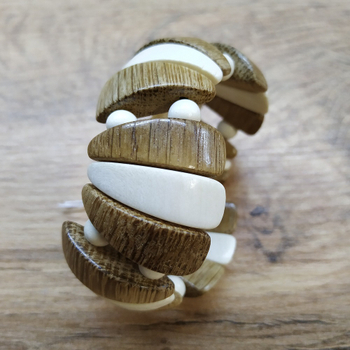 Браслет Волна через 2 шарика, дерево, цвет молочный, бежевый, ширина 28 см