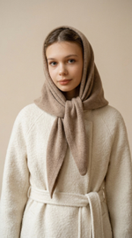 Оренбургский платок-косынка К820-29 т.бежевый