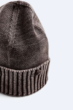 ZARA ТРИКОТАЖНАЯ ШАПКА В РУБЧИК, КОРИЧНЕВЫЙ