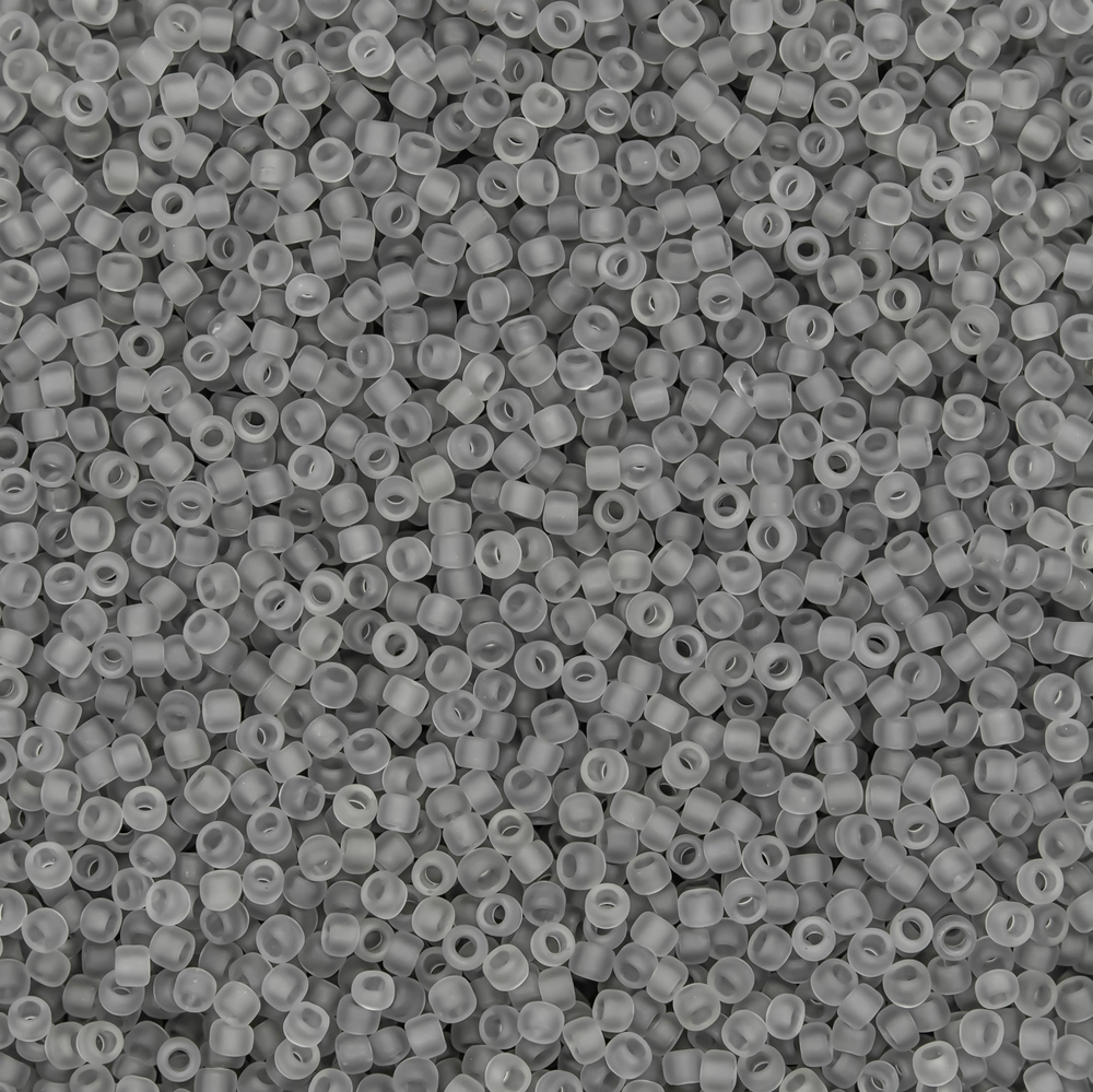 Японский бисер TOHO Round 15/0 (№9F), прозрачный матовый