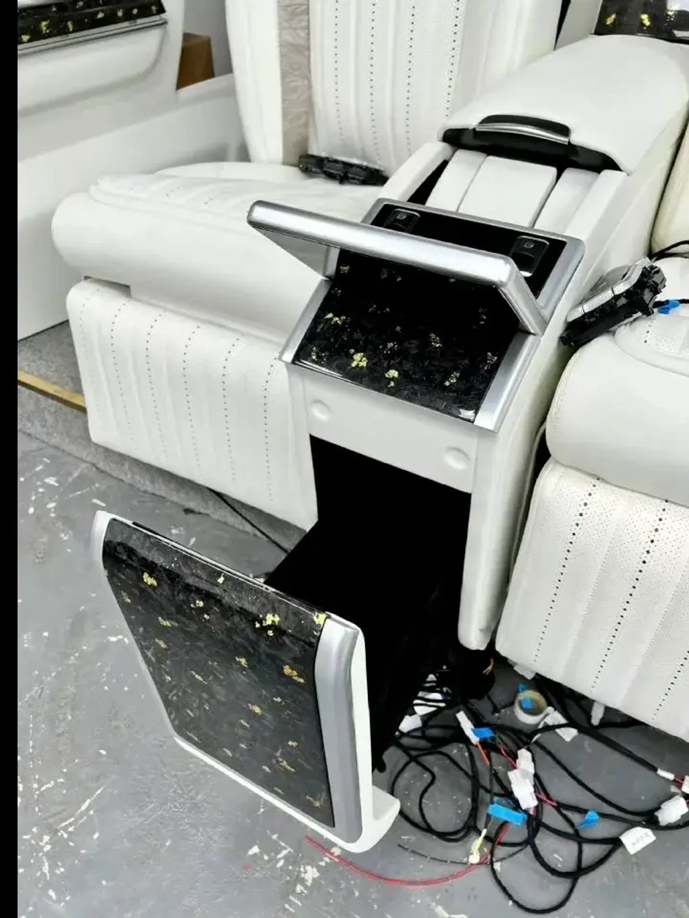 Сиденья капитанские кресла для Mercedes-Benz V-class / Vito W447 2015-2024+Мерс Капитанские сидение VIP декор