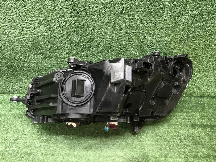 Фара правая Mercedes S W223 (20-нв) Digital Light