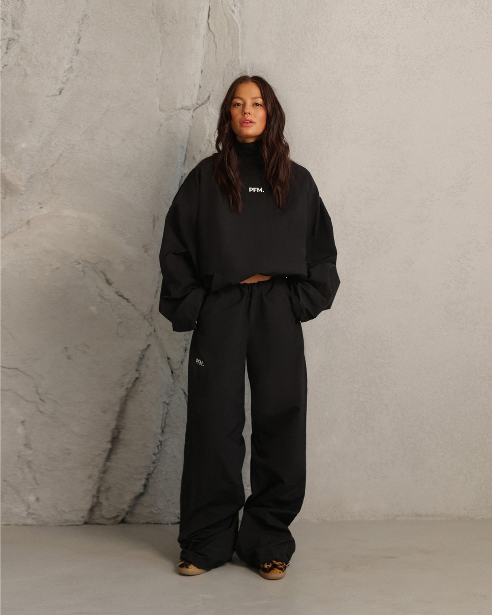 Брюки из плащевки