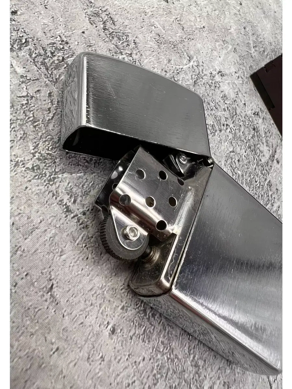 Зажигалка подарочная бензиновая Мысли делают мечты