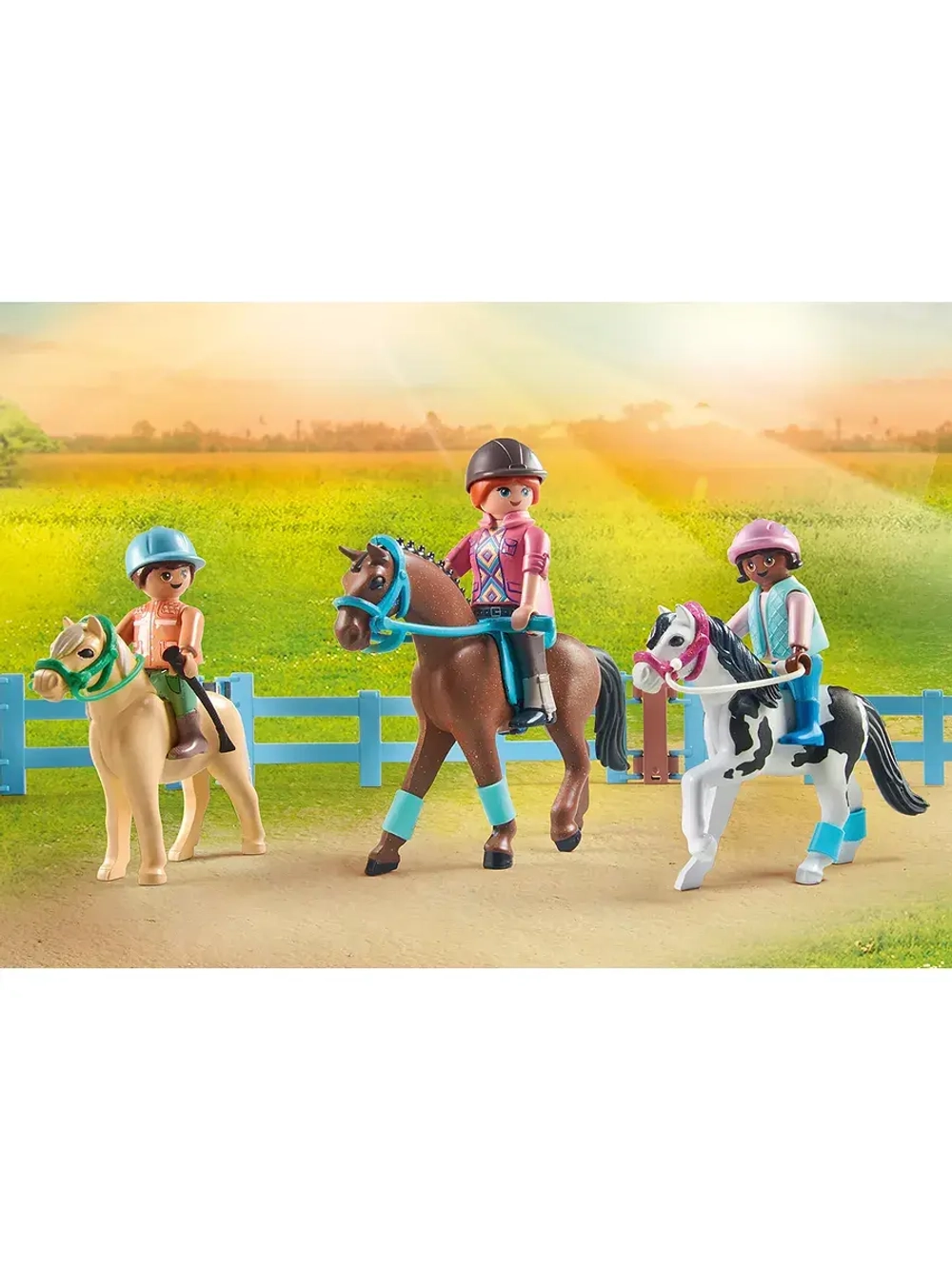 Набор Мобильная школа верховой езды Playmobil 71493