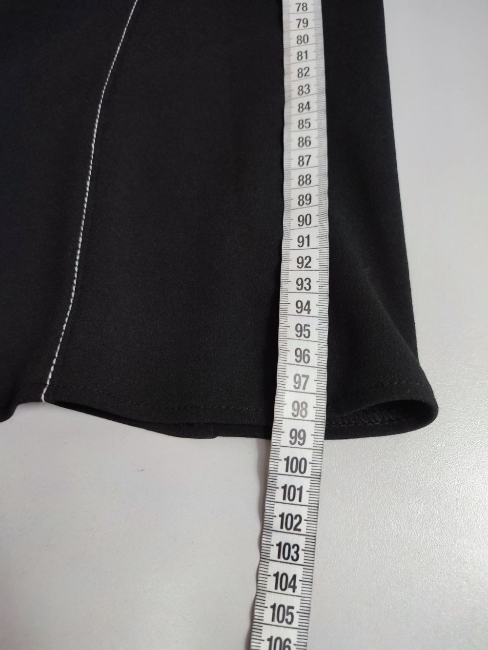 Платье стильное 48 размер, новое с браком