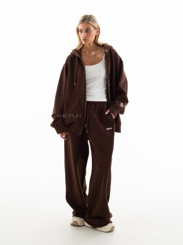 Спортивный костюм шоколадного цвета с лого