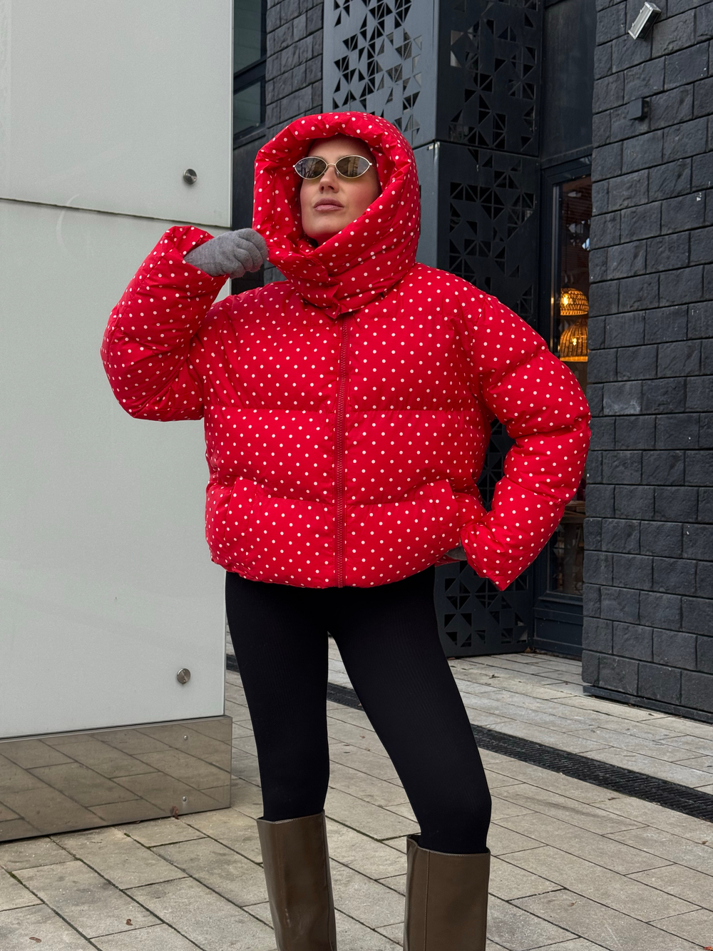 Пуховик Рокет миди красный в горох