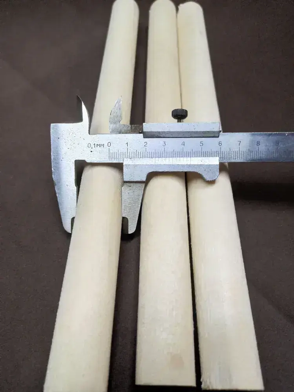 Шкант (нагель) 25х300 мм. 25 шт. березовый, сухой.