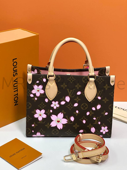 Коричневая сумка Louis Vuitton Onthego PM с узором монограм и цветами