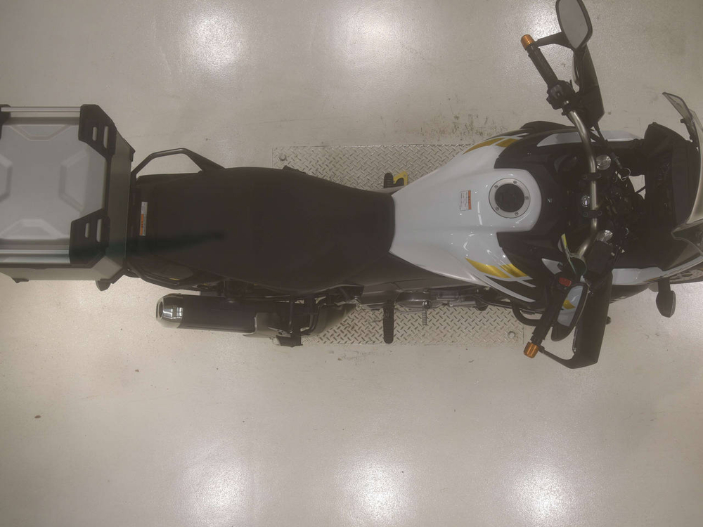 Suzuki V-Strom DL650XTA 051947