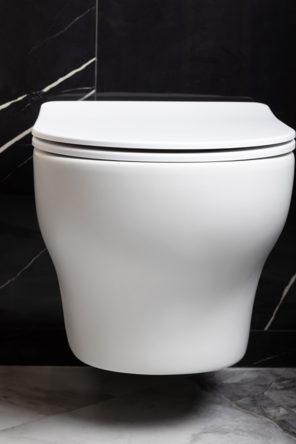 Унитаз подвесной FIORE Белый матовый c крышкой, функция Торнадо