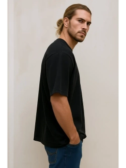 Футболка черная оверсайз с принтом на спине