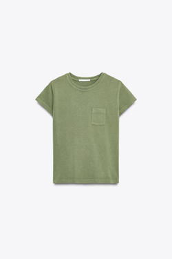 ZARA ФУТБОЛКА ИЗ ТКАНИ С ЭФФЕКТОМ ПОТЕРТОСТИ С КАРМАНОМ, ЗЕЛЕНЫЙ
