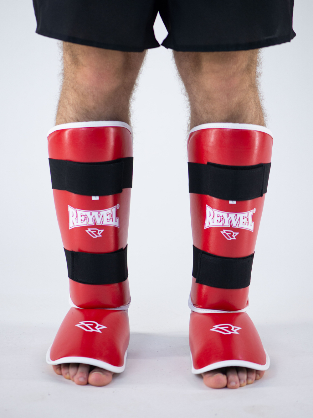 Защита голени и стопы  Reyvel Classic красная