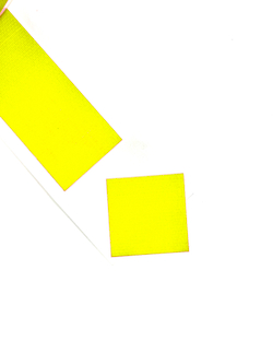 Клейкая лента ФОРМА КВАДРАТ 25-25мм @ultraMATT SIGN Желтый (светится в ультрафиолете) - 100 штук