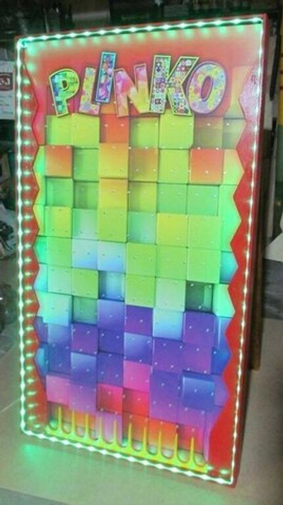Plinko аркадный аттракцион по индивидуальному дизайну