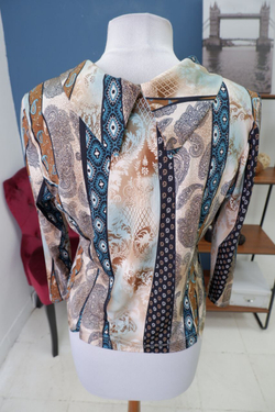 Джемпер стильный 44 размер