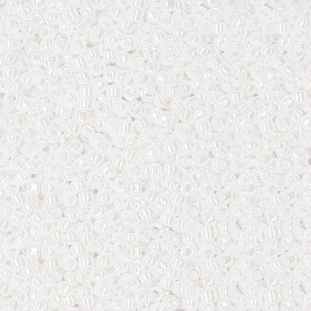 Японский бисер TOHO Round 15/0 (№121), жемчужный глянцевый