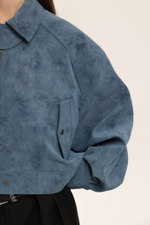 Бомбер из замши