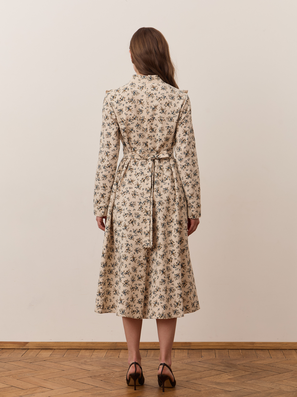 Платье с вшитой манишкой