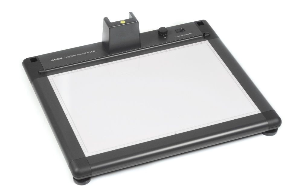 KAISER Illumina Base exe.cutive LED Стол с подсветкой