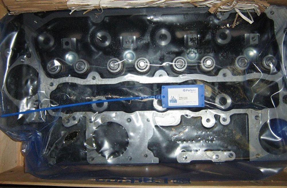 Головка блока двигателя в сборе / KIT, CYL. HEAD АРТ: 915-840 Головка блока двигателя в сборе / KIT, CYL. HEAD АРТ: 915-840